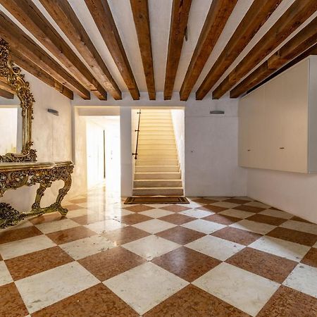 Gondola Luxury - Campo Santi Filippo E Giacomo By Wonderful Italy Venice Exterior photo
