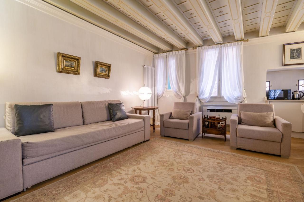 Gondola Luxury - Campo Santi Filippo E Giacomo By Wonderful Italy Venice Exterior photo